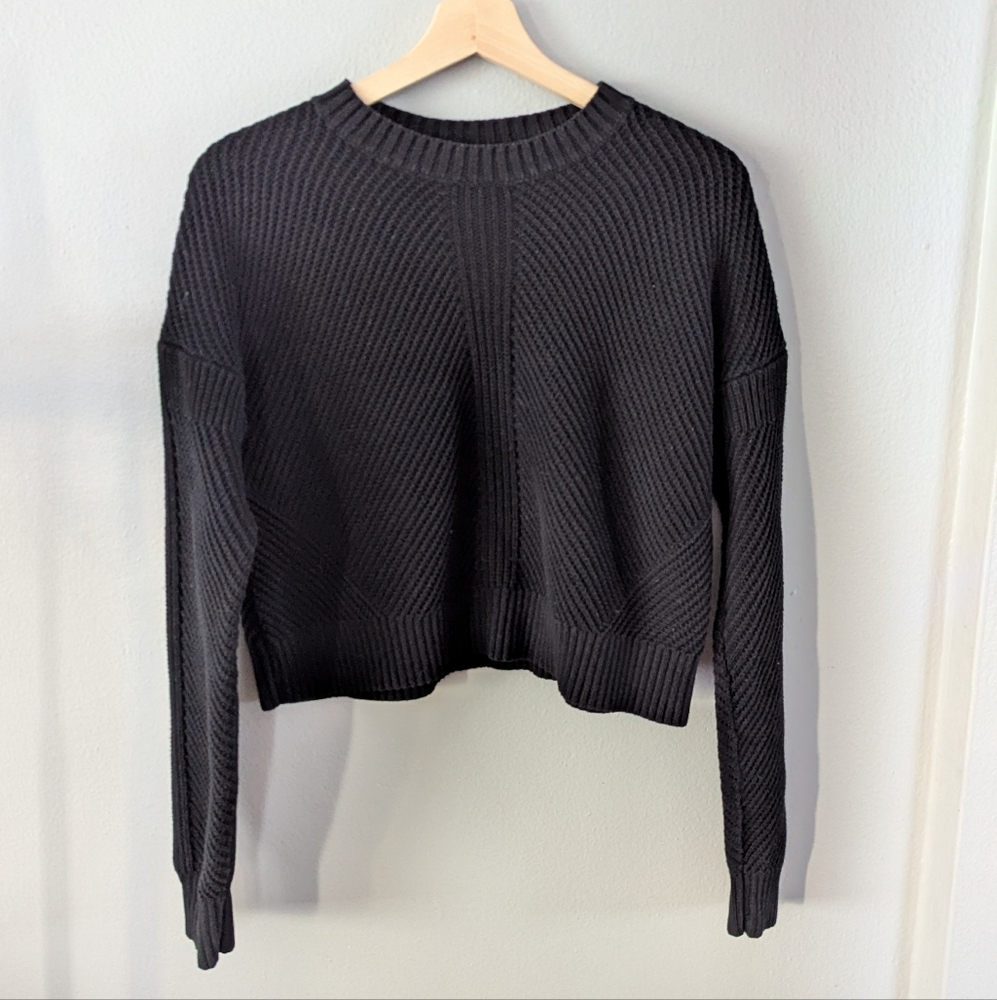 Lululemon New Heights Sweater in Black